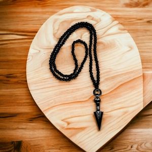 Black Arrowhead beaded necklace
